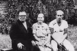 Hình ảnh hiếm thời trẻ của Tổng thống Nga Vladimir Putin