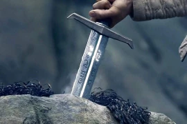 Thanh kiếm 1.000 năm trong mộ cổ 