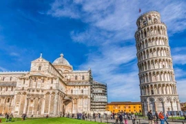  Bất ngờ lý do tháp nghiêng Pisa trăm năm không đổ