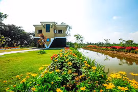 Những ngôi nhà “độc và dị” nhất tại Việt Nam