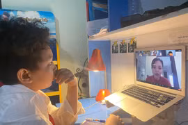 Nghẽn mạng học online: Cá mập cắn hay nhà mạng đường truyền tệ?