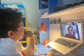 Nghẽn mạng học online: Cá mập cắn hay nhà mạng đường truyền tệ?