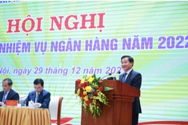 Phó Thủ tướng: NHNN cần tiếp tục giảm lãi suất cho vay, hướng vốn vào sản xuất và dự án hạ tầng