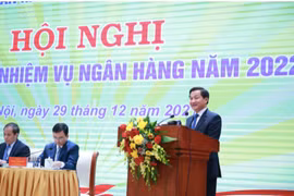 Phó Thủ tướng: NHNN cần tiếp tục giảm lãi suất cho vay, hướng vốn vào sản xuất và dự án hạ tầng