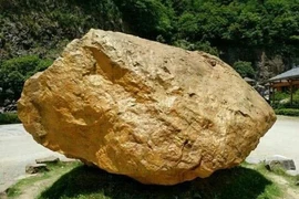 Kỳ lạ kho báu nghìn tỷ ngoài trời, trộm không dám bén mảng