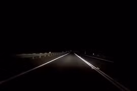 Những câu chuyện ma ám rùng rợn về con đường ma quái 