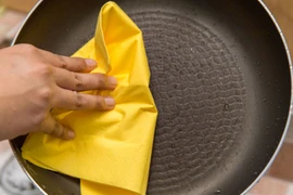 Mua chảo chống dính về thêm vài bước để chảo dùng lâu mà vẫn bền