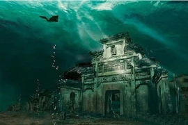 Tận mục những địa danh nổi tiếng nằm sâu dưới đại dương 