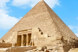 Kim tự tháp Giza có thứ kỳ lạ chưa từng được biết tới