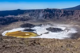 Phát hiện miệng núi lửa giữa sa mạc Sahara giống đầu lâu