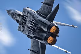“Ma tốc độ” MiG-31 dính lỗi nặng, cắm đầu đâm thẳng xuống đất