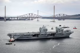 Anh gửi tàu sân bay đến Thái Bình Dương, cảnh báo Trung Quốc? 