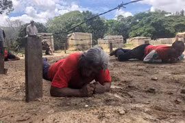 Choáng với lực lượng dân quân của Venezuela