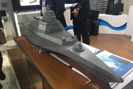 Khu trục mới của Iran ăn đứt tàu ba thân Mỹ dù thiết kế “na ná“