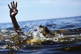 Nhảy xuống suối cứu bạn, nam sinh 18 tuổi tử vong