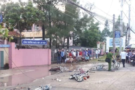 Ám ảnh giây phút các em học sinh nằm bất động dưới dây điện