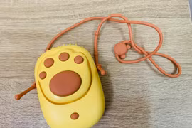 Hà Nội: Quạt mini đeo cổ chống nóng đang tạo cơn sốt