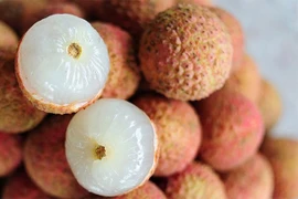 4 việc nên làm khi ăn vải để không bị nóng và tăng cân