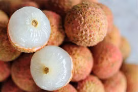 4 việc nên làm khi ăn vải để không bị nóng và tăng cân