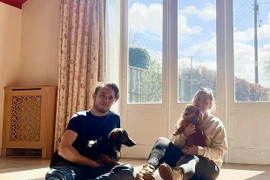 Cặp đôi phát hiện bí mật cất giấu trong phòng bếp hơn 100 năm