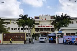 Bệnh viện ĐK Cà Mau duyệt cho Cty DHC Việt Nam trúng 3 gói thầu trong 1 ngày