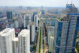 Điểm tên hàng loạt cao ốc “chèn ép” hạ tầng giao thông Hà Nội