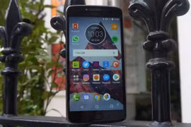 Top smartphone pin “trâu” giá rẻ nhất năm 2018