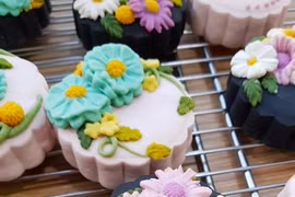 "Đặt gạch" chờ 45 ngày mua bánh trung thu handmade