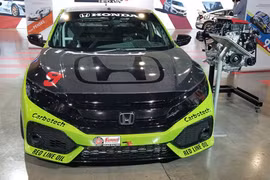 Top 10 xe ôtô độ ấn tượng nhất triển lãm SEMA 2017