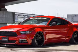 Ngắm “ngựa hoang” Ford Mustang Liberty Walk siêu khủng
