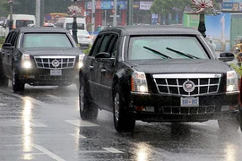 Cadillac One của Tổng thống Trump lăn bánh tại Đà Nẵng