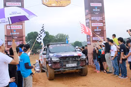 Khai màn giải đua ôtô địa hình lớn nhất Việt Nam 2017 