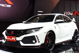 Honda Civic Type R 2018 "thét giá" gần 2 tỷ tại Indonesia 