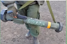 Dân quân Donetsk thu một loạt vũ khí Mỹ làm chiến lợi phẩm