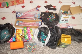 Bình Dương: Liên tiếp bắt giữ 3 vụ vận chuyển pháo nổ