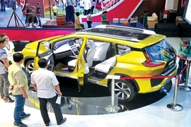 Bão hạ giá ô tô đang tiếp diễn ra sao?