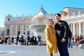 Cặp đôi Sài Gòn cùng nhau tới vùng đất "tình" nhất thế gian