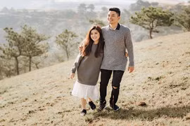 Hot girl em gái Wanbi Tuấn Anh hạnh phúc bên chồng sắp cưới