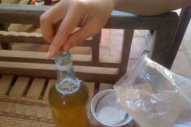 Mật ong giả đôi khi độc hơn dầu thải