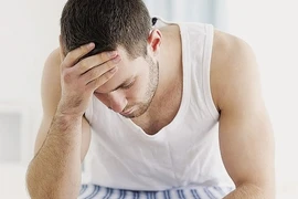 Dấu hiệu ung thư tinh hoàn cánh mày râu hay lờ đi