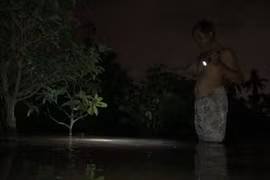 Dân Sài Gòn trắng đêm “chạy lũ” giữa mùa khô