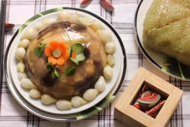 Biến tấu món ngon từ thịt lợn ngày Tết khắp mọi miền