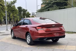 Hyundai Elantra sản xuất 2023 được đại lý áp mã giảm giá 125 triệu 
