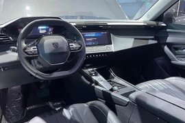 Peugeot 408 có giá từ 999 triệu đồng tại Việt Nam