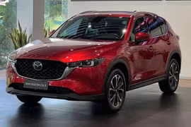Giá xe Mazda CX-5 giảm mạnh về mức khởi điểm 748 triệu đồng