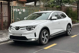 Kinh nghiệm lái ôtô điện dường dài chơi Tết