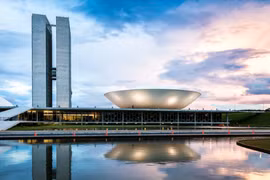 Những điều ít biết về đất nước có Tổng thống mắc COVID-19