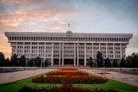 Biết gì về “Nhà Trắng” ở thủ đô Kyrgyzstan?