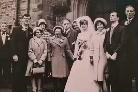 Loạt ảnh gia đình cực hiếm hàng chục năm trước