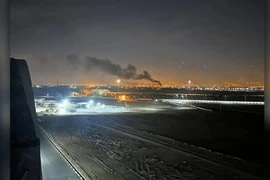 Lộ ảnh Israel trút mưa đạn tấn công mục tiêu quân sự ở Iran